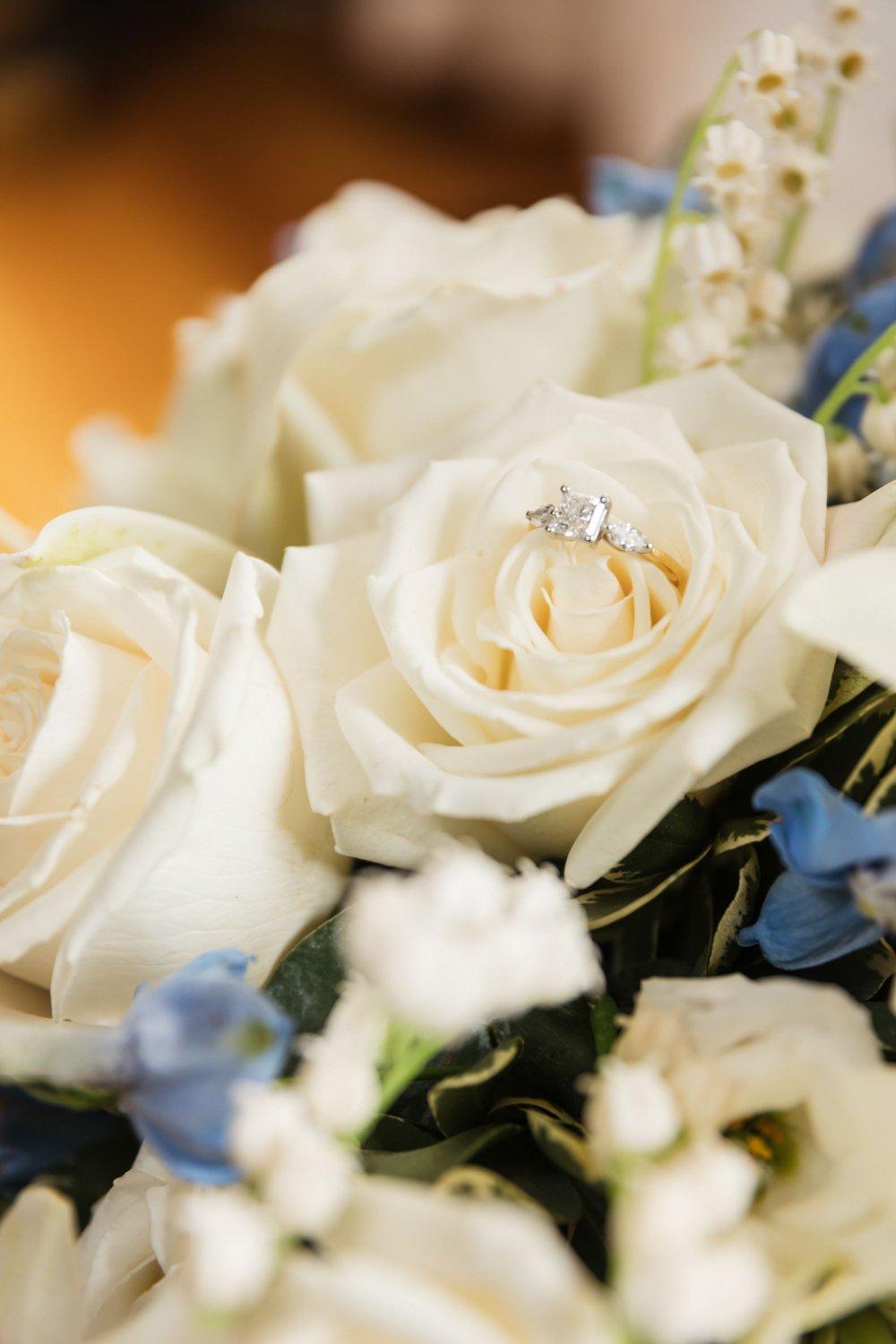 carousel-hero-element image-4